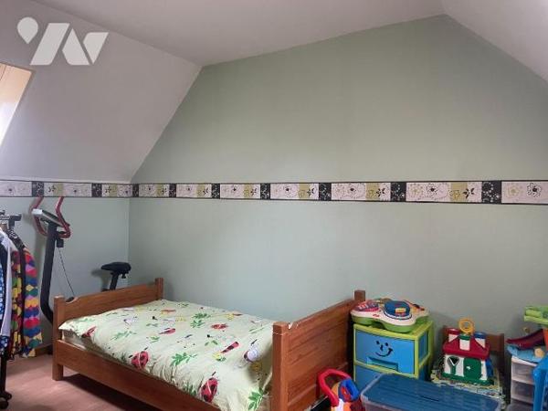 EN EXCLUSIVITE A VENDRE A HAZEBROUCK DANS LE NORD (59) - MAISON INDIVIDUELLE EN SEMI PLAIN PIED...