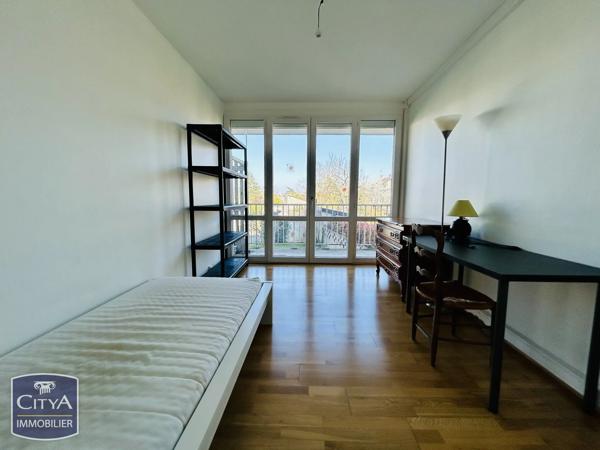 Appartement à vendre 5 pièces 94m² Châteauroux (36000)