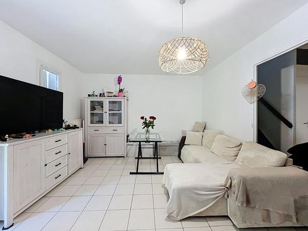 Charmante maison familiale avec jardin, garage motorisé et 3 chambres