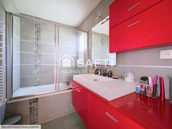 EXCLUSIVITÉ – Maison familiale de caractère – Séjour cathédrale – 155 m² – Jardin de 500 m² – À deux pas du Bois Notre-Dame