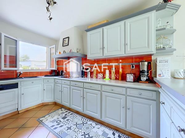 EXCLUSIVITÉ – Maison familiale de caractère – Séjour cathédrale – 155 m² – Jardin de 500 m² – À deux pas du Bois Notre-Dame