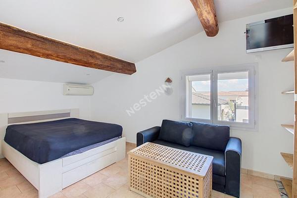 Maison meublée 5 pièces avec terrasses et garage ? Saint-Victoret, secteur Les Rollandins