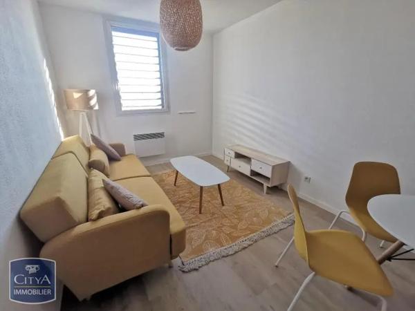 Appartement à louer 2 pièces 30m² Nîmes (30000)