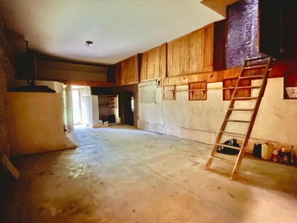 Ancienne ferme à rénover à Ruffey sur Seille