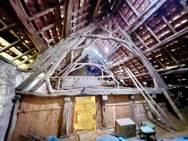 Ancienne ferme à rénover à Ruffey sur Seille