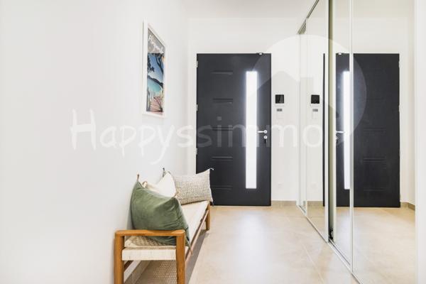 Maison
                                                                                                                                                                                                                                                                                                                        4 pièce(s)                                                                                                                                                                                                          3 chambre(s)                                                                                                                                                                                                          117  m²