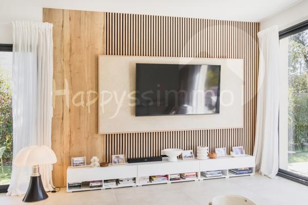 Maison
                                                                                                                                                                                                                                                                                                                        4 pièce(s)                                                                                                                                                                                                          3 chambre(s)                                                                                                                                                                                                          117  m²