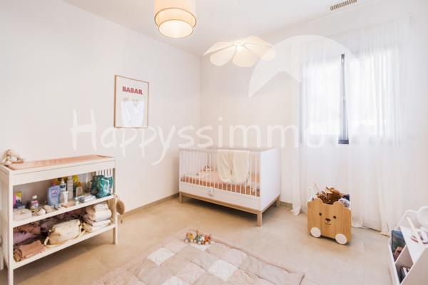 Maison
                                                                                                                                                                                                                                                                                                                        4 pièce(s)                                                                                                                                                                                                          3 chambre(s)                                                                                                                                                                                                          117  m²