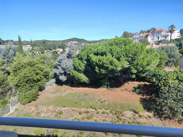 Appartement
                                                                                                                                                                                                                                                                                                                        2 pièce(s)                                                                                                                                                                                                          1 chambre(s)                                                                                                                                                                                                          48.3  m²