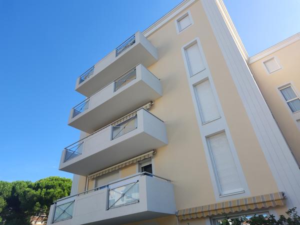 Appartement
                                                                                                                                                                                                                                                                                                                        2 pièce(s)                                                                                                                                                                                                          1 chambre(s)                                                                                                                                                                                                          48.3  m²