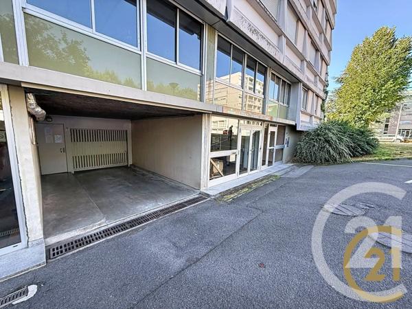 Parking à vendre  65,71 m 2   MONTBELIARD  - 25