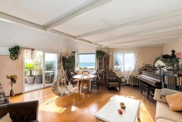 Vente                                                      Maison
                        
                     4 pièces                      114 m2                     à Villefranche-sur-Mer