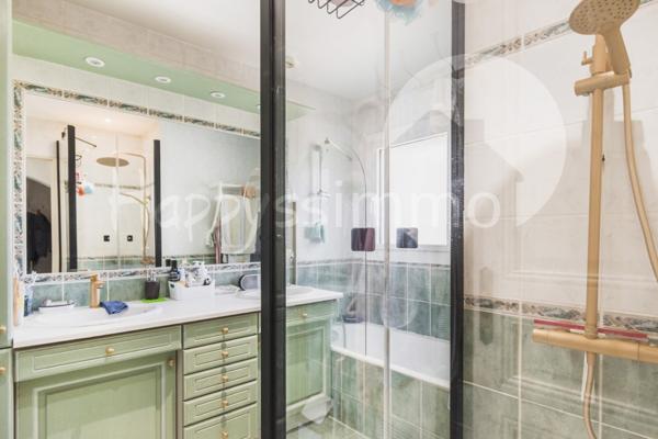 Maison
                                                                                                                                                                                                                                                                                                                        6 pièce(s)                                                                                                                                                                                                          4 chambre(s)                                                                                                                                                                                                          149.63  m²