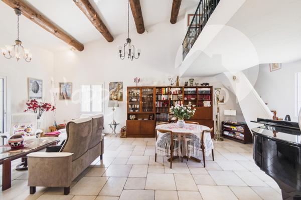 Maison
                                                                                                                                                                                                                                                                                                                        6 pièce(s)                                                                                                                                                                                                          4 chambre(s)                                                                                                                                                                                                          149.63  m²