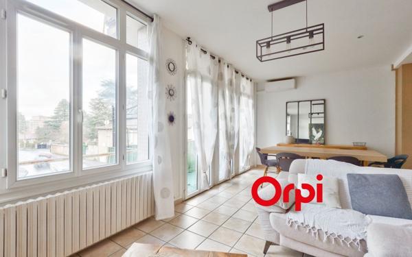 Appartement à vendre    5 pièces • 75 m2 Oullins