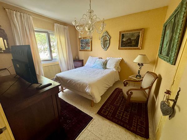 Maison Nimes 8 pièce(s) 246.39 m2