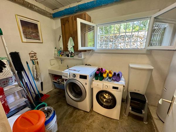 Maison Nimes 8 pièce(s) 246.39 m2