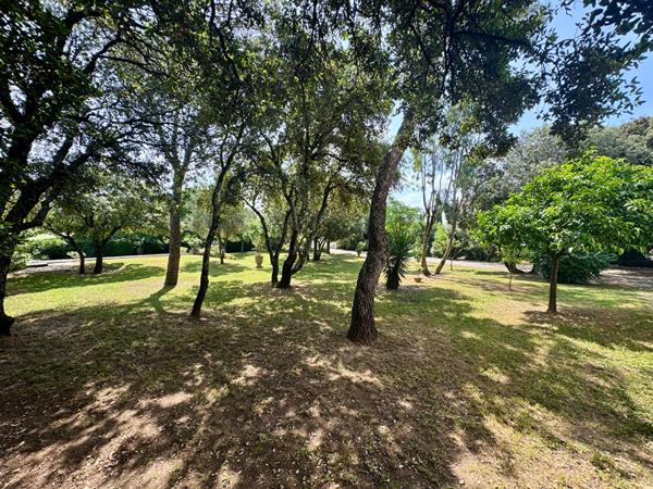 Maison Nimes 8 pièce(s) 246.39 m2