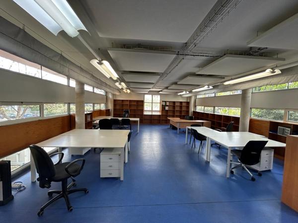 Bureaux à louer avec parking clos et sécurisé - ZFU - 13016 Marseille