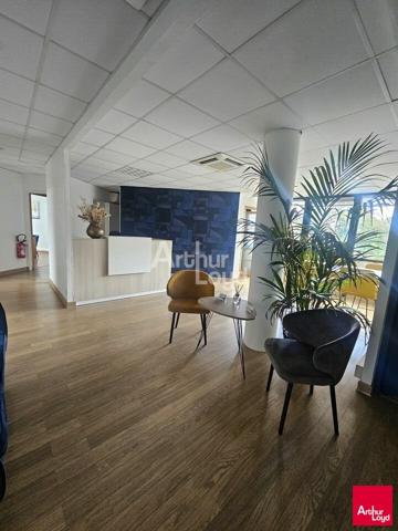 Angers Lac de Maine bureau individuel de 10 m² à louer, tout compris