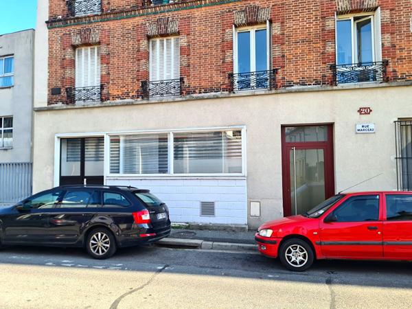 Local professionnel 62 m² - Ivry-sur-Seine