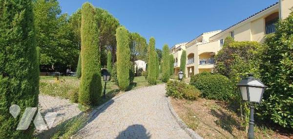 A vendre - Gréoux-Les-Bains (04) - Alpes de Haute Provence: Appartement meublé de type 2 d'env ...