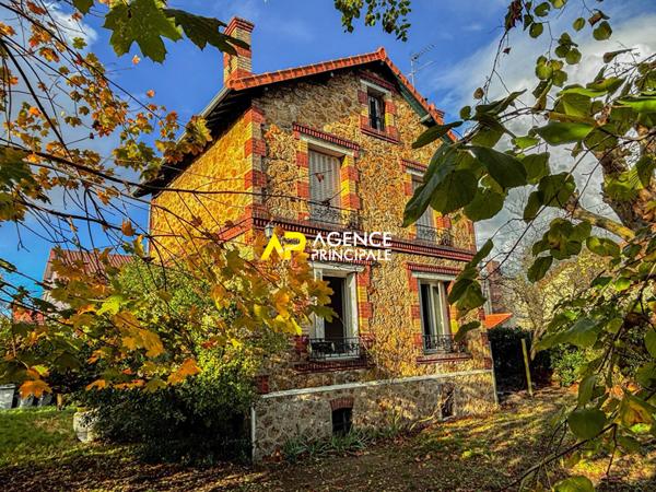 Sartrouville - Les Dix Arpents - Maison 8 pièces 134.15 m2 €599 000 ** - Référence 9531
