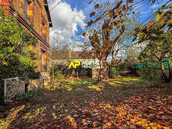 Sartrouville - Les Dix Arpents - Maison 8 pièces 134.15 m2 €599 000 ** - Référence 9531