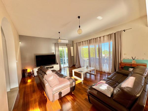 Magnifique Villa avec Piscine et Jacuzzi