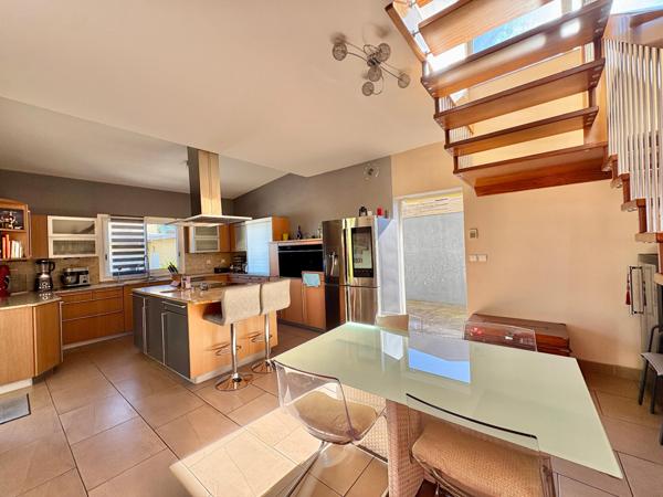 Magnifique Villa avec Piscine et Jacuzzi