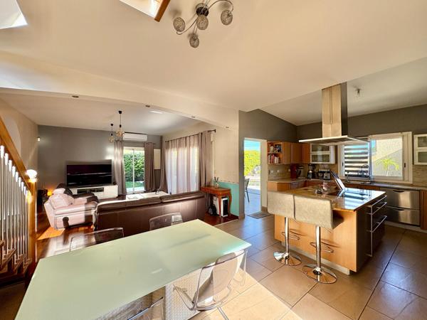 Magnifique Villa avec Piscine et Jacuzzi