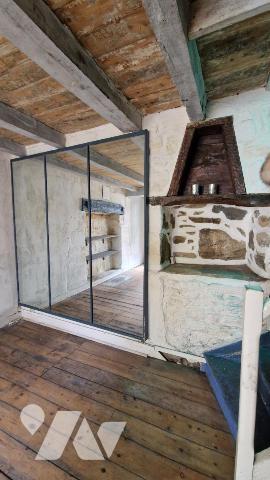 CHARMANTE MAISON DE CARACTERE A RENOVER