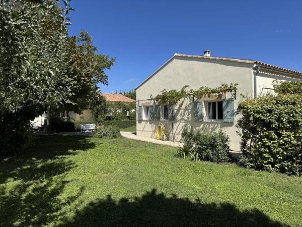 Maison à vendre à Camaret-sur-Aigues dans le Vaucluse (84850), ref : 044/2025/107