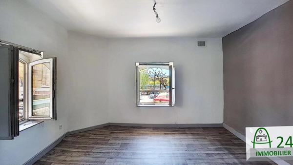Location                                                      Appartement
                        
                     4 pièces                      62 m2                     à Le Bugue
