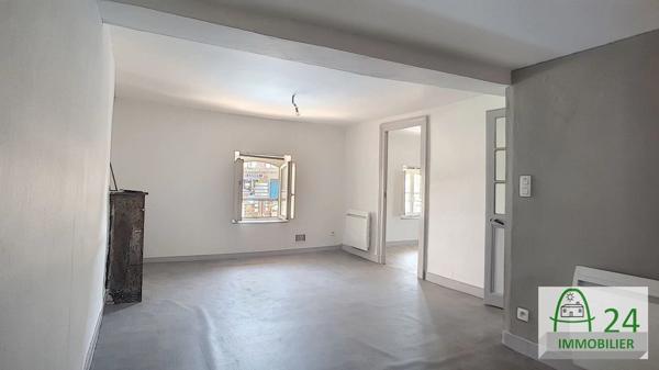 Location                                                      Appartement
                        
                     4 pièces                      62 m2                     à Le Bugue