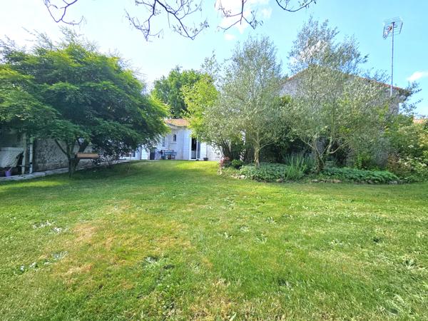 À VENDRE – Champtoceaux – Propriété d’exception dans un écrin de verdure à 600m du bourg