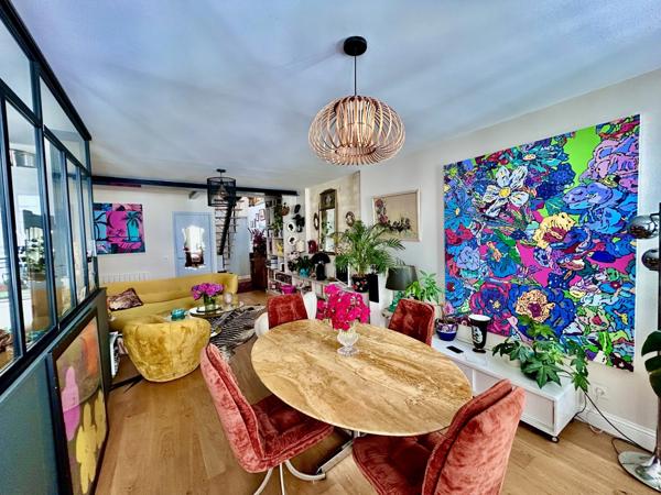 bdx centre,duplex, traversant,calme,lumieux,terrasse