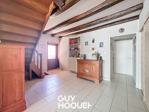 Charmante Maison à vendre de 3 Chambres, Possibilité logement indépendant, Dépendances - 71570 LA CHAPELLE DE GUINCHAY