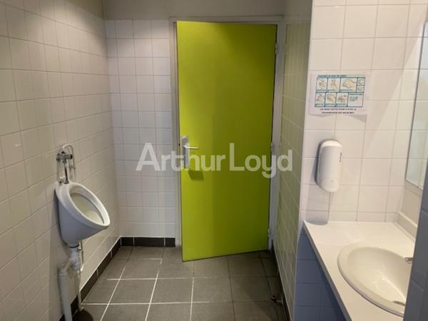 Bureaux à louer à Tourcoing - Immeuble ERP 5, climatisé avec terrasse et jardin privatif