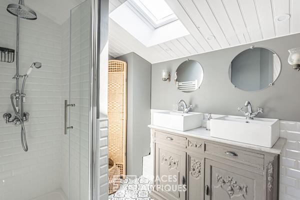 Demeure de caractère en plein centre de bourg