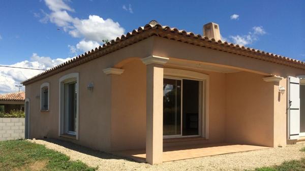 Lorgues (83510) Maison 5 pièces 3 chambres, avec garage dans le village...