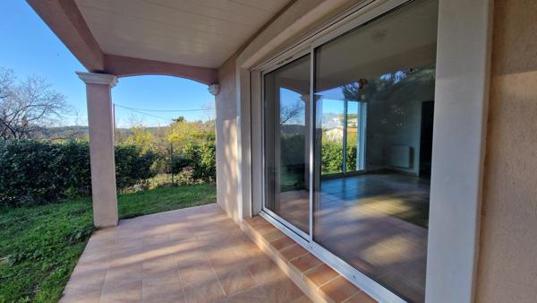 Lorgues (83510) Maison 5 pièces 3 chambres, avec garage dans le village...