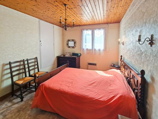 Authentique maison en pierres avec 200 m² de dépendances