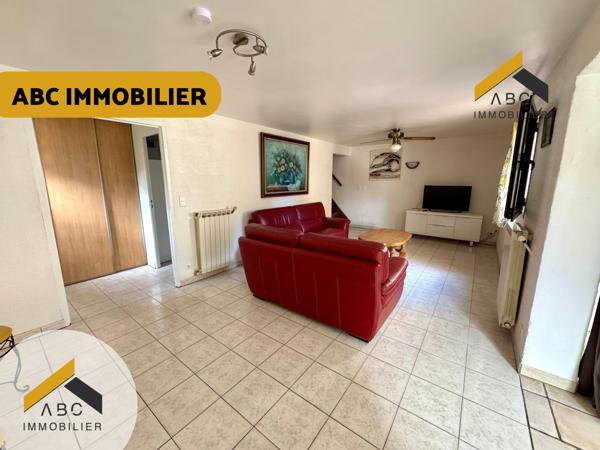 Uchaux (84100) Maison d'architecte de 205M2 en plein calme