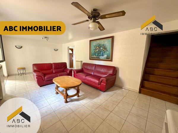 Uchaux (84100) Maison d'architecte de 205M2 en plein calme