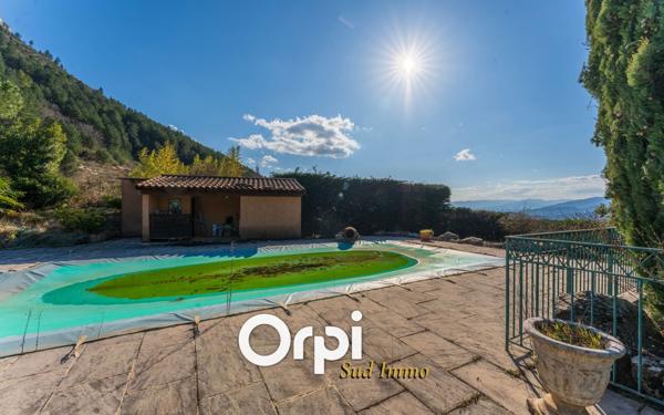 Maison à vendre    6 pièces •  Saint-Étienne-de-Boulogne