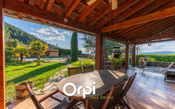 Maison à vendre    6 pièces •  Saint-Étienne-de-Boulogne