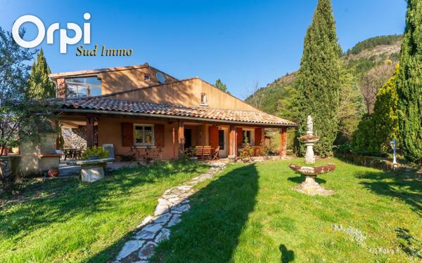 Maison à vendre    6 pièces •  Saint-Étienne-de-Boulogne