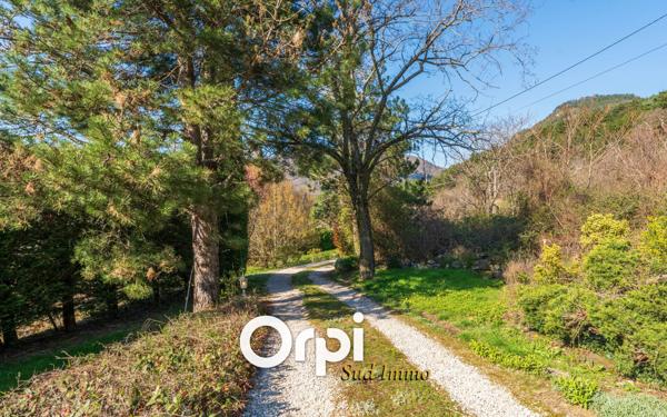 Maison à vendre    6 pièces •  Saint-Étienne-de-Boulogne