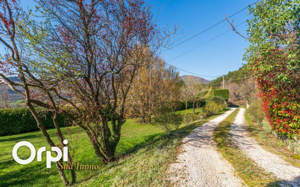 Maison à vendre    6 pièces •  Saint-Étienne-de-Boulogne